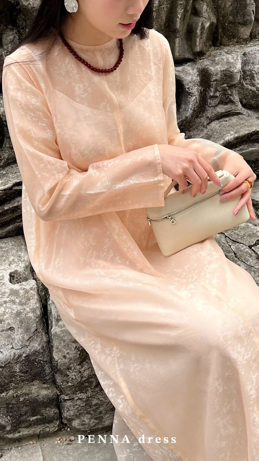 Penna marble-sheen dress side