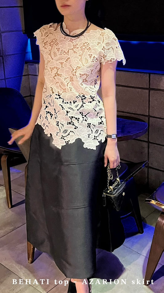 Behati laser-cut lace top front