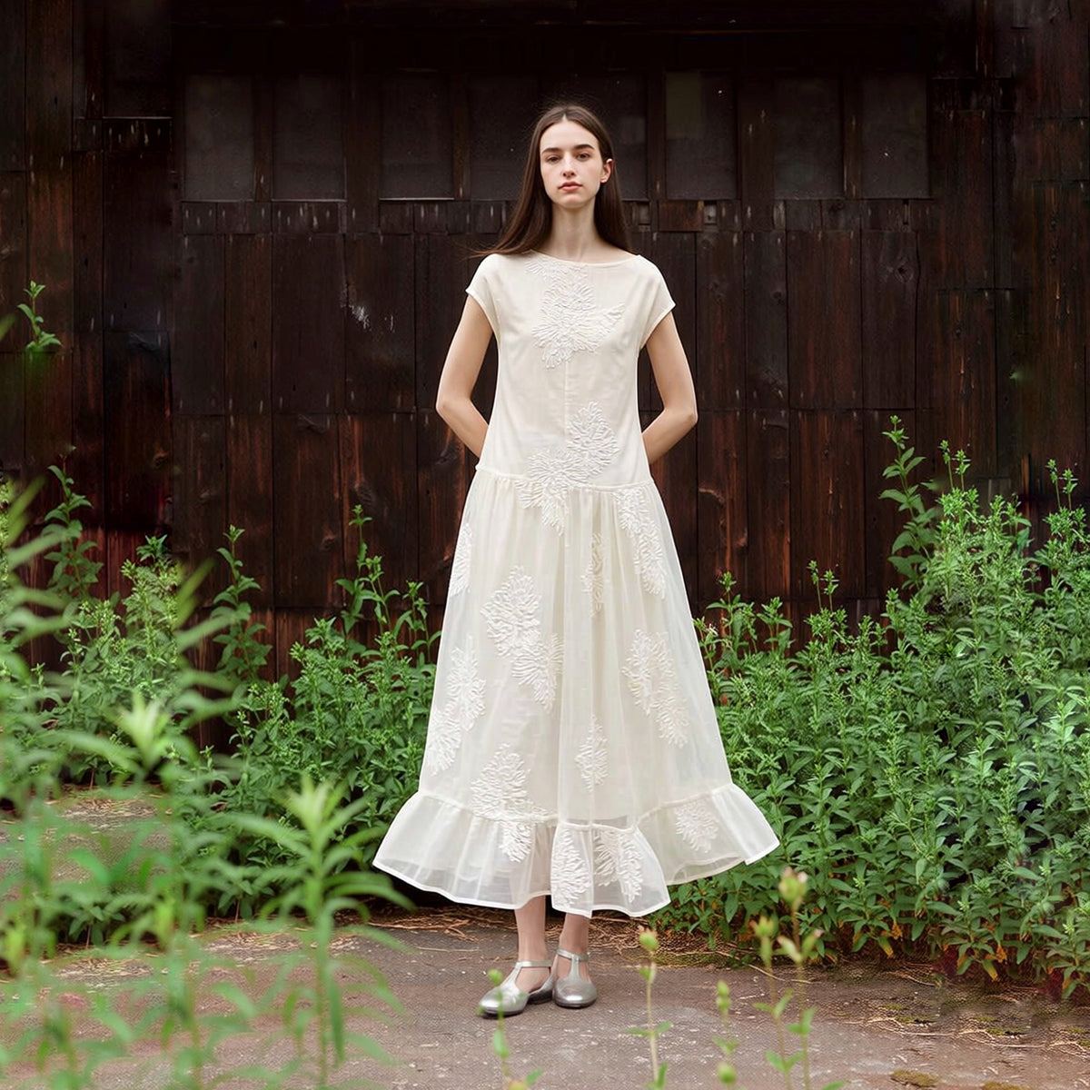 Léger Off-Shoulder Midi Dress